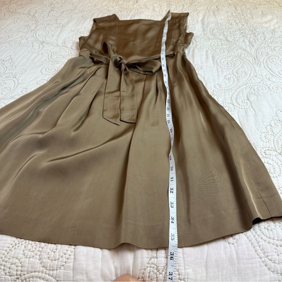 Theory taupe fit and flare belted dress (sz 0) - Picture 3 of 9